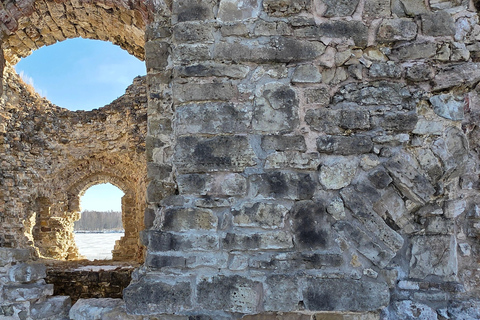 From Riga:Medieval Castles&Legends Tour: Lielvārde & Koknese