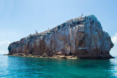 La Paz: Espíritu Santo Island Snorkeling Tour with Lunch