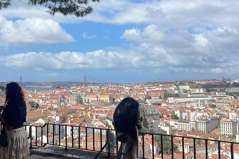Lisbon: Echoes of Africa Walking Tour with Tastings