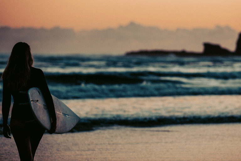 Gold Coast: Adult Group Surf Lesson (16+)
