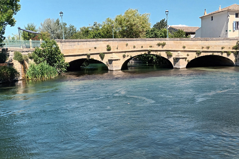 Le Thor e L&#039;isle Sur La Sorgue: visite in bicicletta elettrica assistitaLe Thor e L&#039;isle Sur La Sorgue: gite in bici elettrica