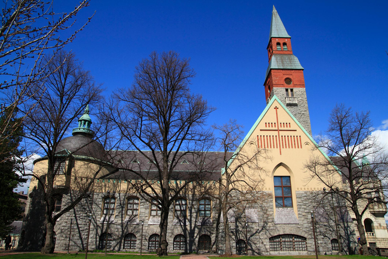 Joyful Family Walking Tour in Helsinki French Guided Tour