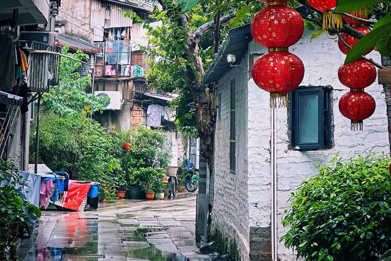 Guangzhou: Cantonese Morning Tea and Culture Walking Tour Guangzhou Private Tour ：Cantonese Culture Matters