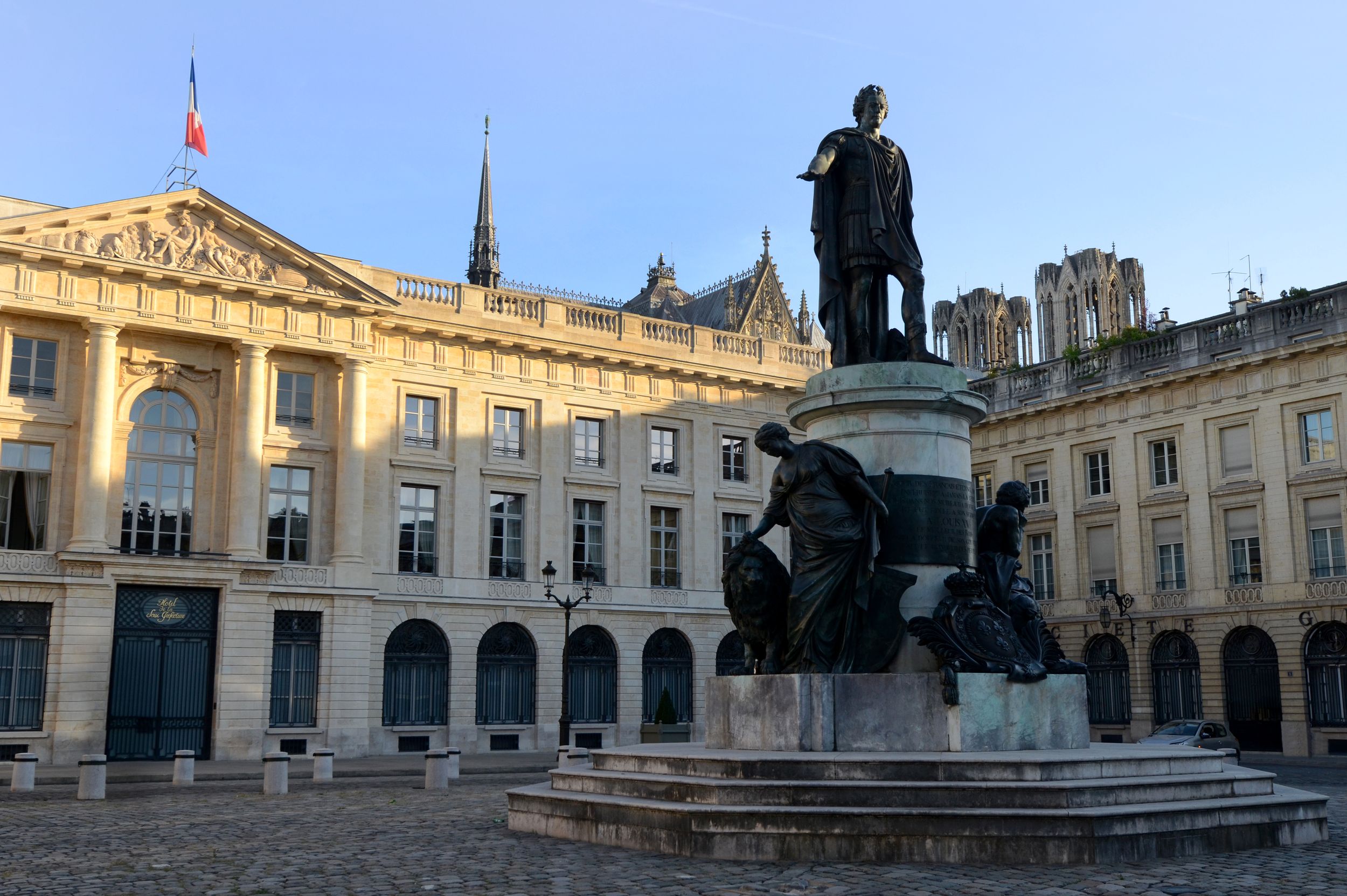 Reims: Entdeckungstour durch das Stadtzentrum und Champagnerverkostung