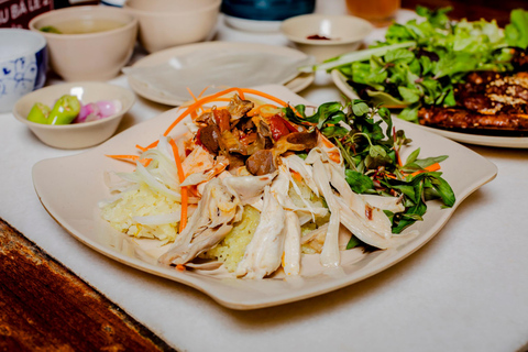 Hoi An Bites Food Tour with 15+ Tastings