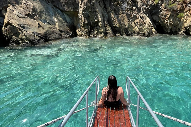 Fethiye: Blue Bays Boat Tour with Lunch and Swimming