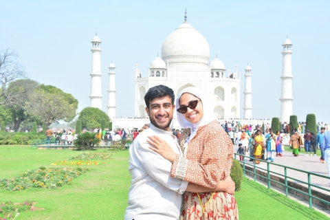 Vanuit Delhi - Same Day Taj City & Agra fort Tour per sedan-autoAI- Tickets voor auto, gids, 5*lunch en monumenten.