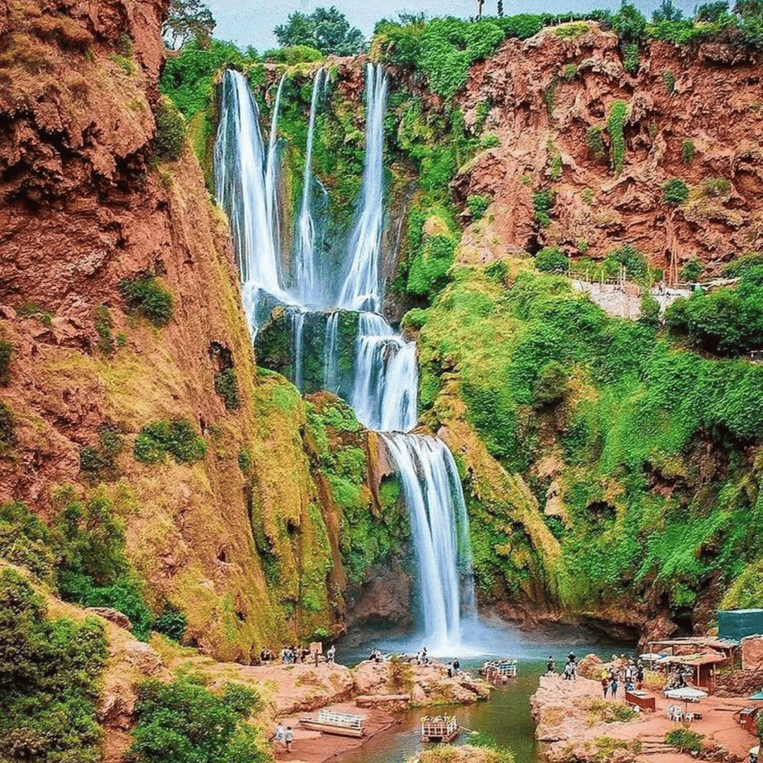Depuis Marrakech : randonnée guidée et sortie en bateau aux cascades d'Ouzoud - trekking