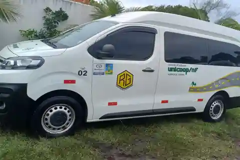 Rio de Janeiro: Private transfer for 8 to 10 passengers