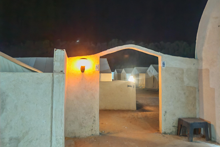 جربة: رحلة سفاري لليلة واحدة في خيام البربر.