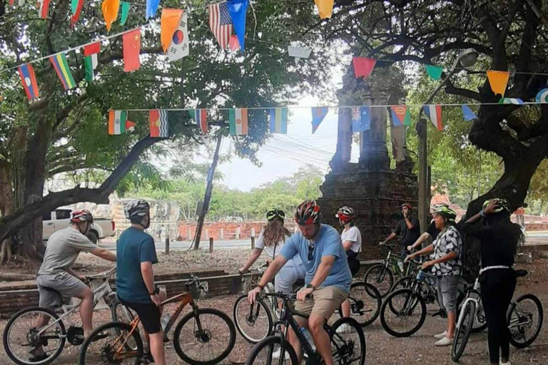Ayutthaya: Colorful of Ayutthaya bicycle tour