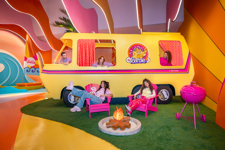 Amsterdam: toegangsbewijs voor Barbie The Dream ExperienceAlleen voor volwassenen + welkomstdrankje