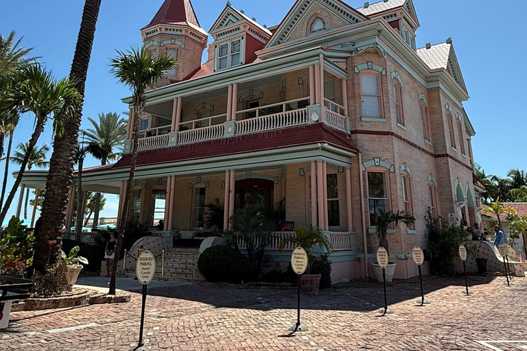 Miami: 2-Hour Tour of Key West's Historic District in French and English From Miami: 2-Hour Historic Key West Tour in French and English