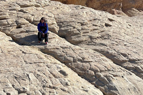 Las Vegas: Red Rock Jeep Tour with Hotel Pickup