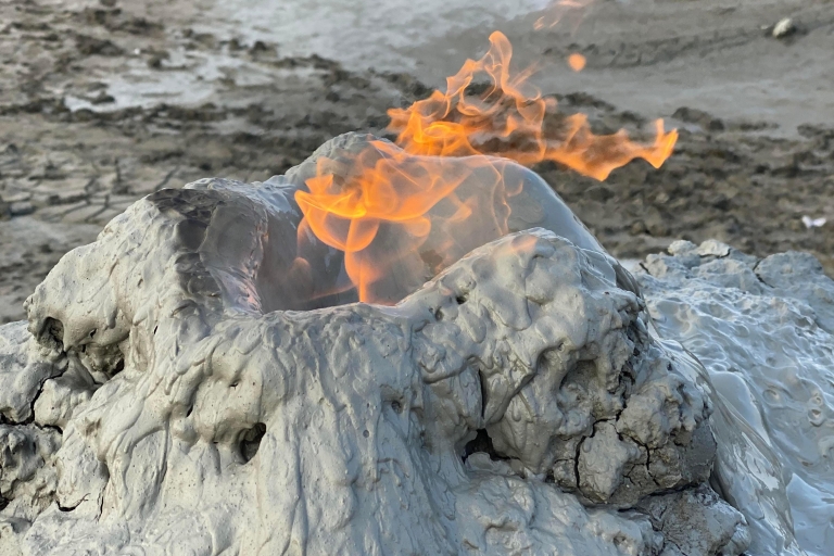 Qobustan-Felszeichnungen, Schlammvulkane, Feuertempel Ateshgah, Yan