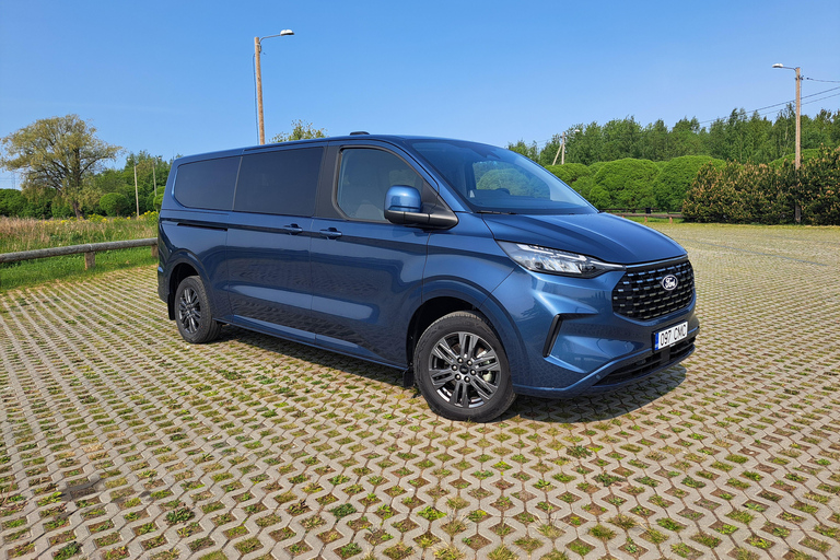 From Riga: Private Transfer to Tallinn with Pärnu City Tour