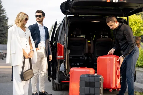 Athene VIP Transfer Luchthaventransfer & Chauffeursdienst voor de hele dag
