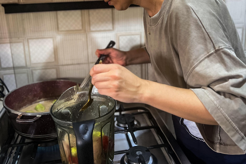 Accra: Market Tour and Cooking Class