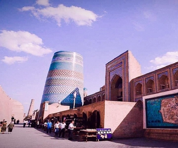 Transferência: De Bukhara para Khiva
