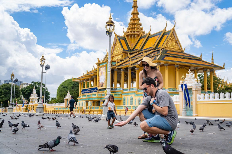 Phnom Penh: Highlights Tour Including National Museum Tuk Tuk Option + English Tour Guide