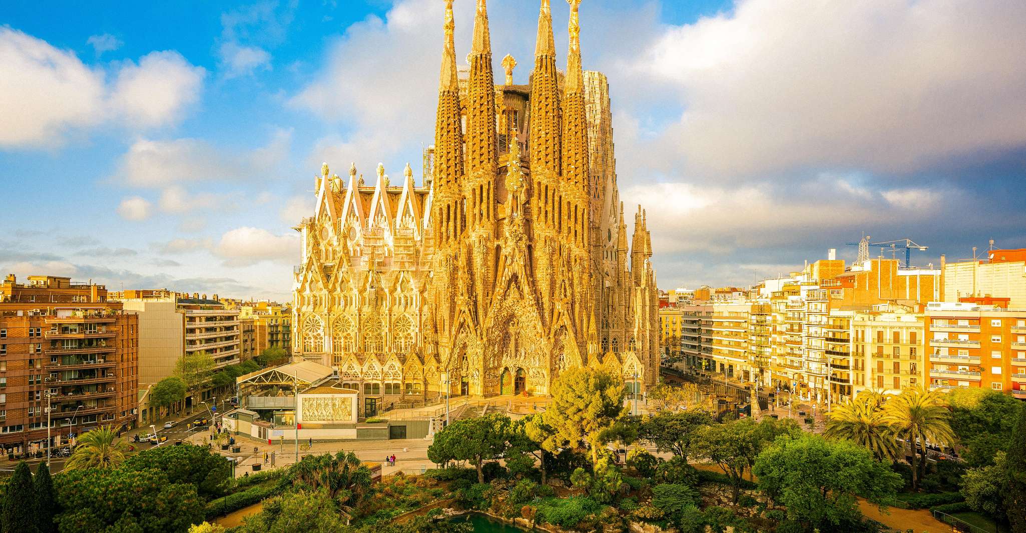 Barcelona: Sagrada Familia Priority Access Guided Tour photo 1
