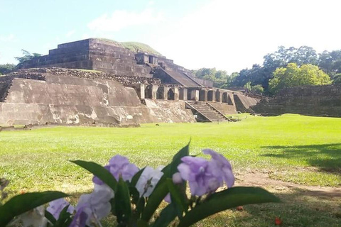 San Salvador : Visite du parc des volcans et de deux sites mayas