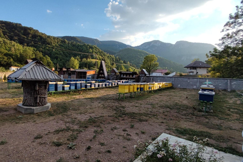 From Sarajevo: Treskavica Mountain Hiking Tour with Lunch