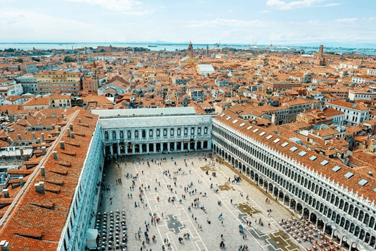 Venetië: Ingang Basiliek, Dogenpaleis &amp; Klokkentoren