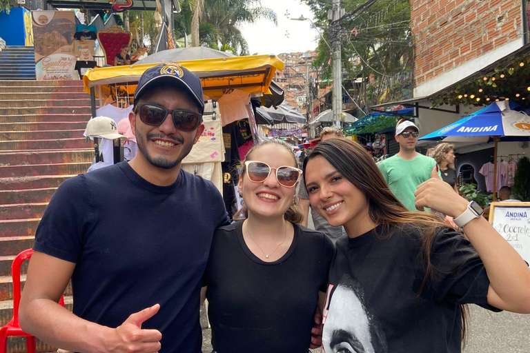 Graffiti Tour in the comuna 13 of medellin