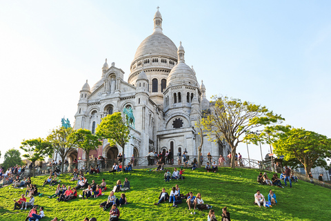 Paris: Montmartre Cheese, Wine &amp; Pastry Guided Walking Tour