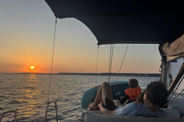 Cala Galdana - Full-day sailing trip (8 hours) Full-day sailing trip through the coves of southern Menorca (max. 4 people)