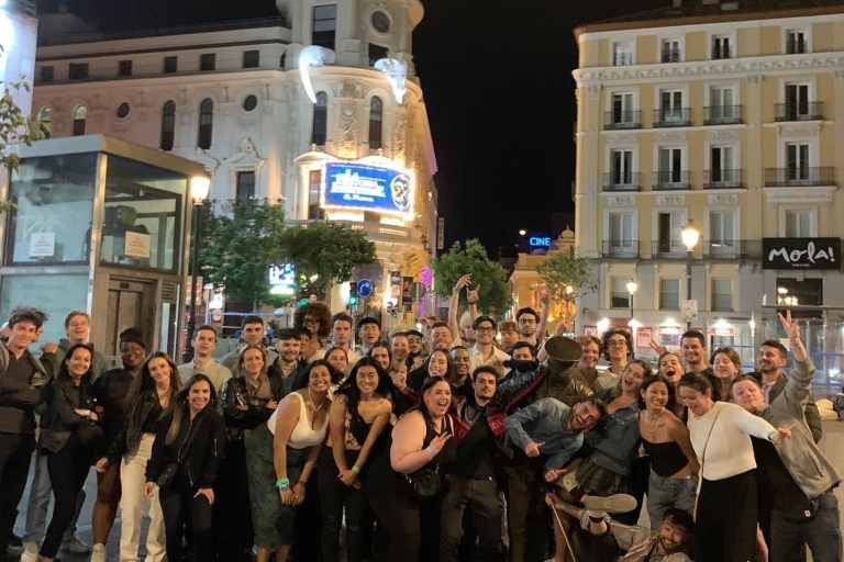 Madrid: Uncover Madrid's Nighttime Gems Madrid: Pub Crawl with Shots and Nightclub Entry
