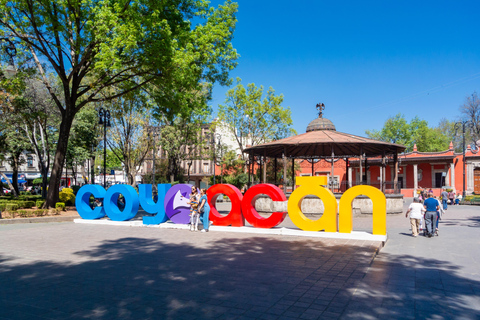 CDMX: Tour of Xochimilco and Coyoacán with option to visit the Frida Kahlo Museum Shared tour with visit to the Frida Kahlo Museum and traditional lunch