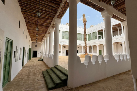 Riyad : visite guidée du palais Murabba avec prise en charge à l'hôtelRiyad : visite guidée du palais Murabba sans prise en charge à l'hôtel