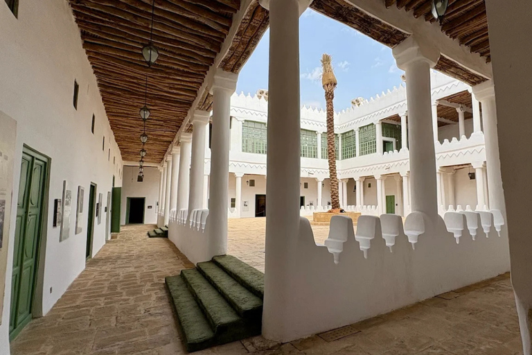 Riyad : visite guidée du palais Murabba avec prise en charge à l'hôtelRiyad : visite guidée du palais Murabba sans prise en charge à l'hôtel