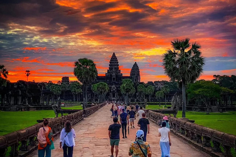 بنوم بنه: جولة فنون الشارع والطعام مع خدمة التوصيل والبيرة