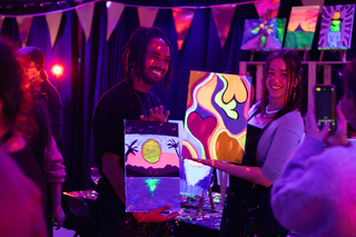Eindhoven: Paint and Sip in the Dark at Rembrandt van Wine