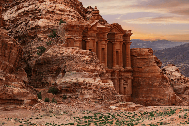 Petra pickup or drop off from Amman