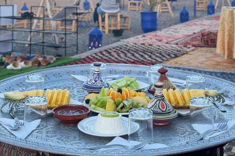 Marrakech: Royal Breakfast with Hot Air Balloons view