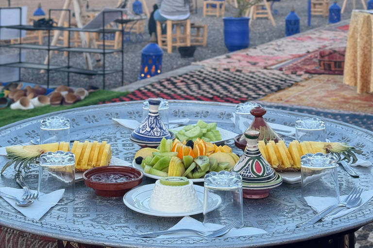 Marrakech: Royal Breakfast with Hot Air Balloons view