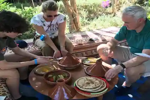 Agadir or Taghazout: Cooking class & Paradise valley trip