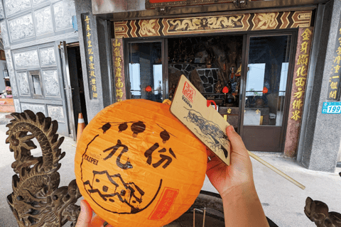 New Taipei: Jiufen Red Lantern Blessing Experience