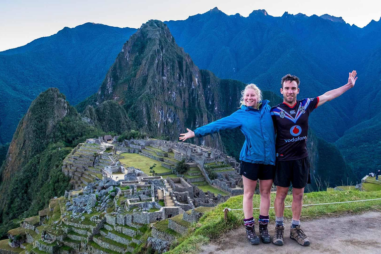 Cusco: 2-dagars tur till Humantay-sjön och Machu Picchu