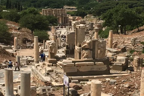 Explore Ephesus: Virgin Marry & Artemis with Lunch & Ticket