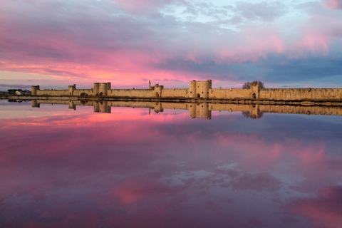 Aigues-Mortes: Everything is false! — an unusual guided visit and the true story Aigues-Mortes: Everything is fake! — unusual guided visit and true story