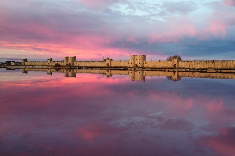 Aigues-Mortes: Everything is false! — an unusual guided visit and the true story Aigues-Mortes: Everything is fake! — unusual guided visit and true story