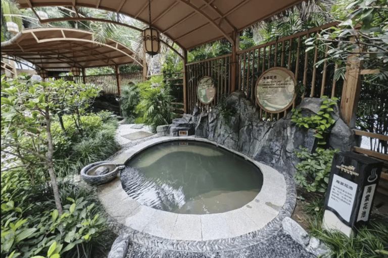 Chongqing: Haitang Xiaoyue Sacred Hot Spring Entry Ticket