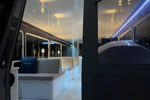 Warsaw: Vistula River Cruise with Audioguide