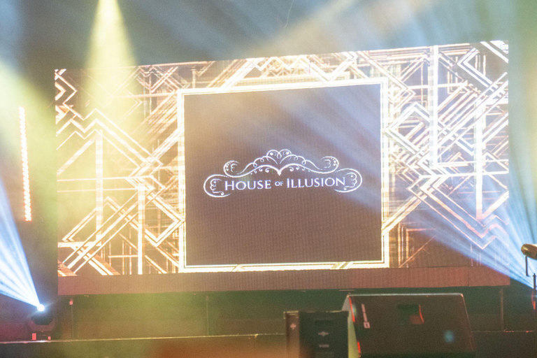 Salou: House of Illusion Magic and Illusion Dinner Show Early Show Silver