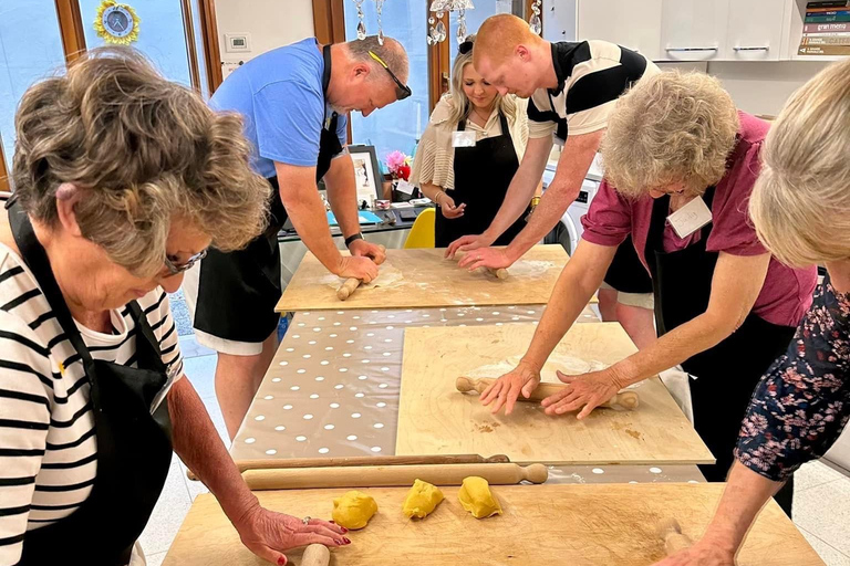 Venice: Cooking Class at Rosa’s secret garden home